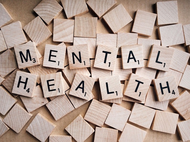 Buchstaben "MENTAL HEALTH"