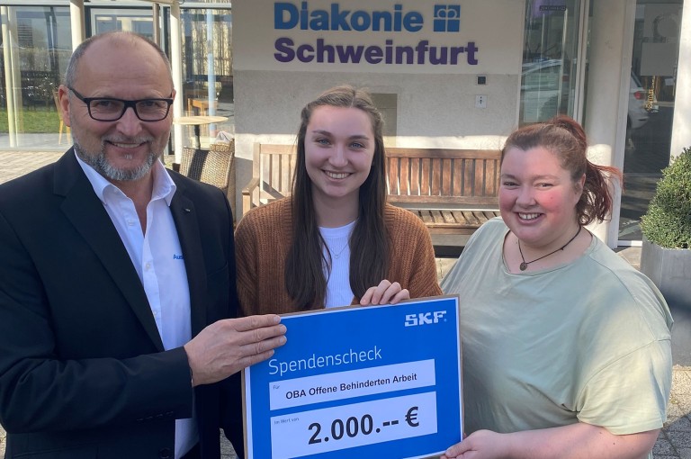 Scheckübergabe SKF an die Diakonie Schweinfurt