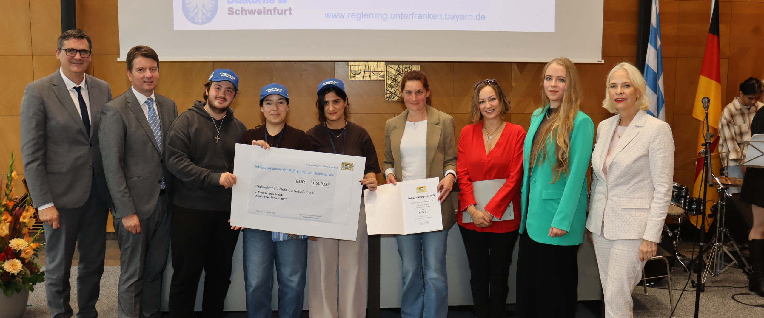 Gruppenbild der Preisträger bei der Verleihung des 3. Preises.